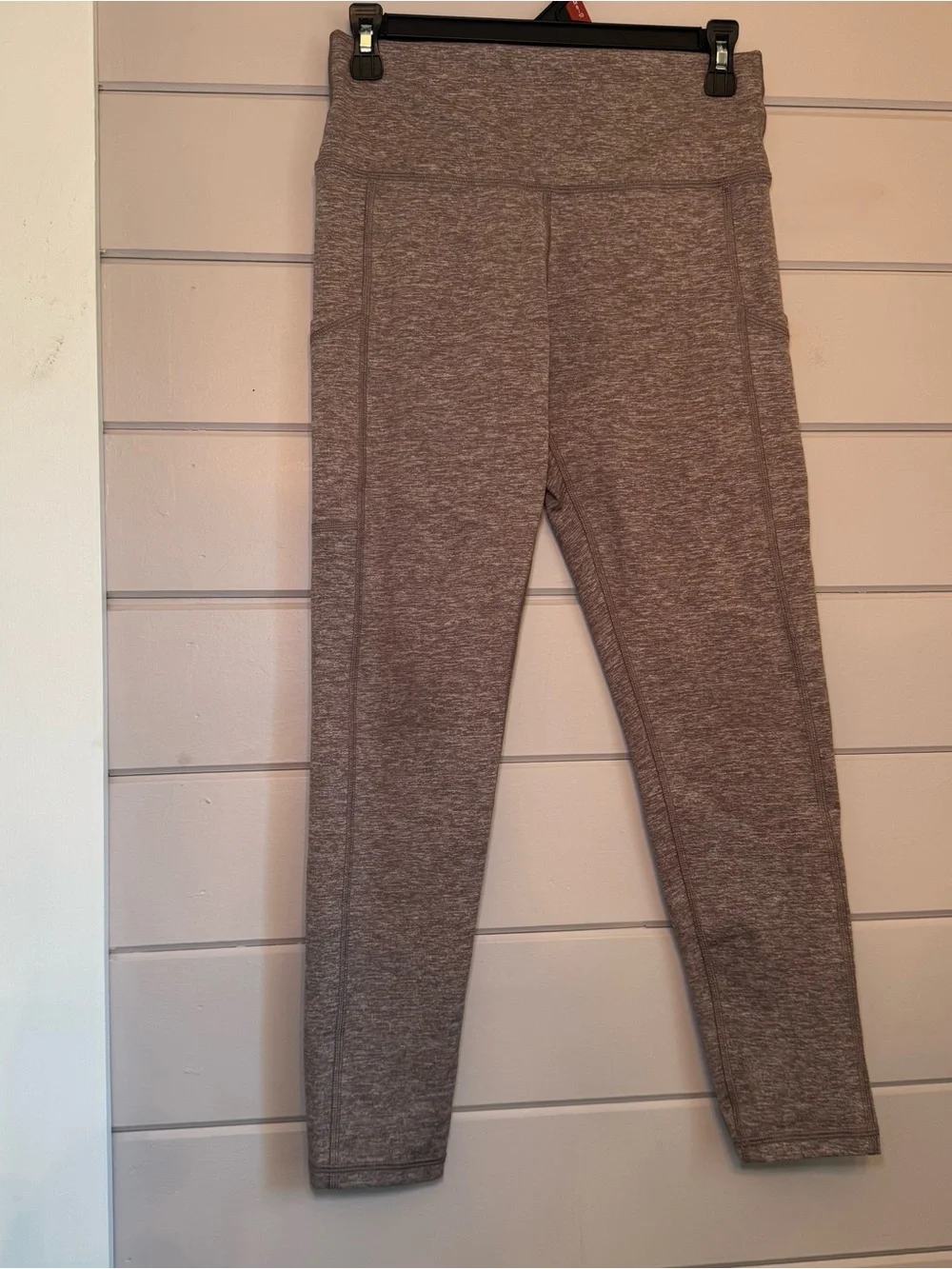 Offline by Aerie The Hugger Hi Rise Pocket Leggings in Heather Brown